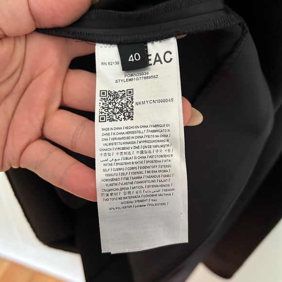 Marciano | A-Line V-Neck thick satin dress with pockets - Picture 5 of 8